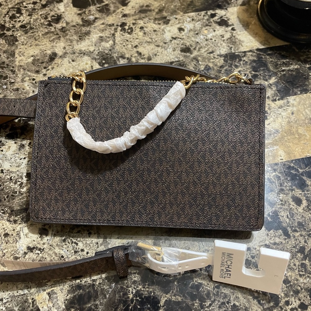 Brand New Women’s Michael Kors Brown Large Belt Purse